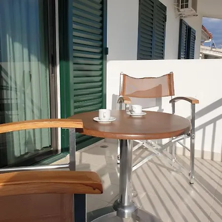 Hotel apartamentowy Pansion Alexandros By The Sea 3*