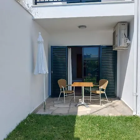 Pansion Alexandros By The Sea Hotel apartamentowy 3*