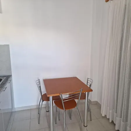 Pansion Alexandros By The Sea Hotel apartamentowy Nea Skioni