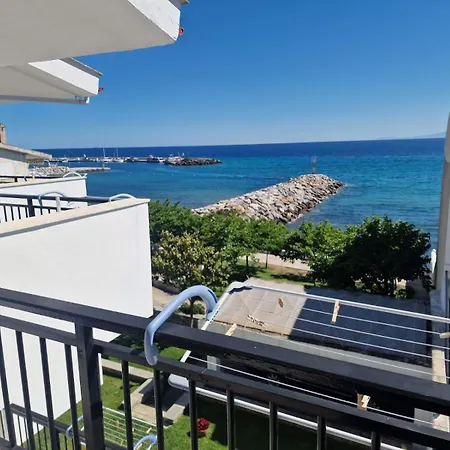Pansion Alexandros By The Sea Nea Skioni