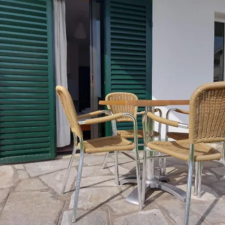 شقة فندقية Pansion Alexandros By The Sea