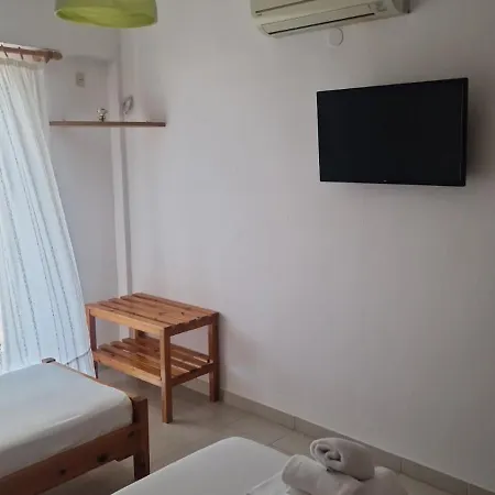 Pansion Alexandros By The Sea شقة فندقية 3*
