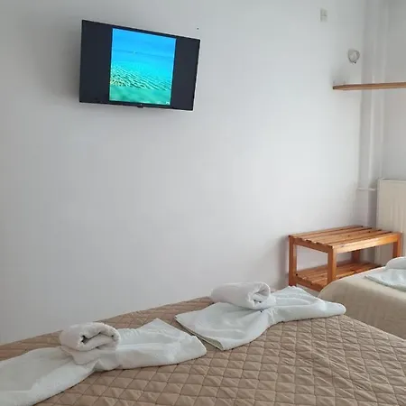 Pansion Alexandros By The Sea