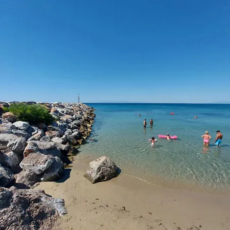 Pansion Alexandros By The Sea Apartmanhotel Néa Szkióni