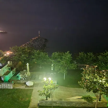 Aparthotel Pansion Alexandros By The Sea 3*