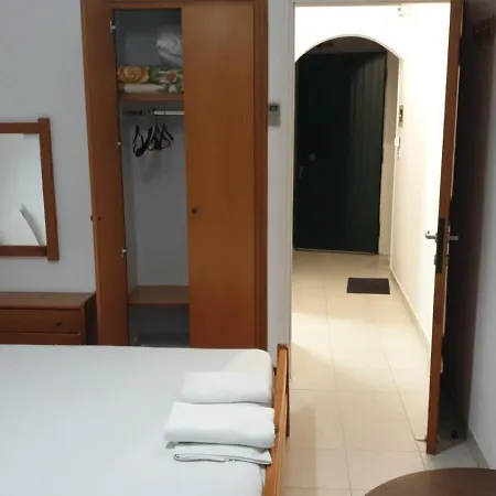 Pansion Alexandros By The Sea 3*