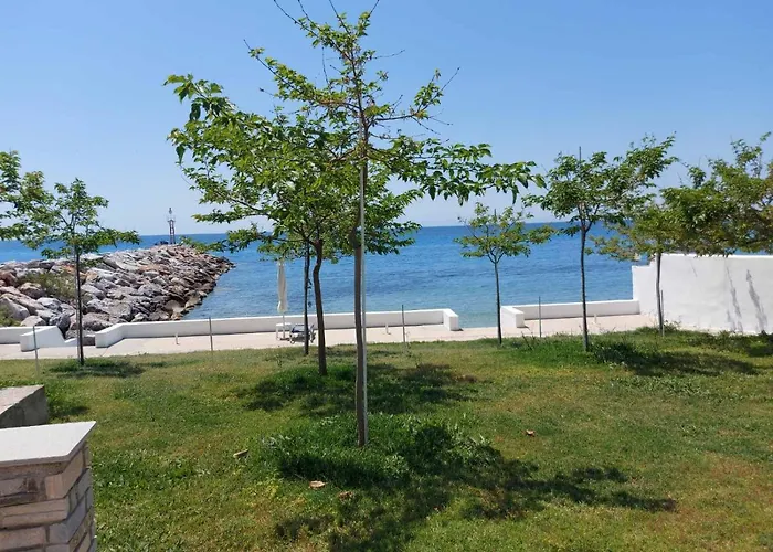 Ξενοδοχείο με διαμερίσματα Pansion Alexandros By The Sea