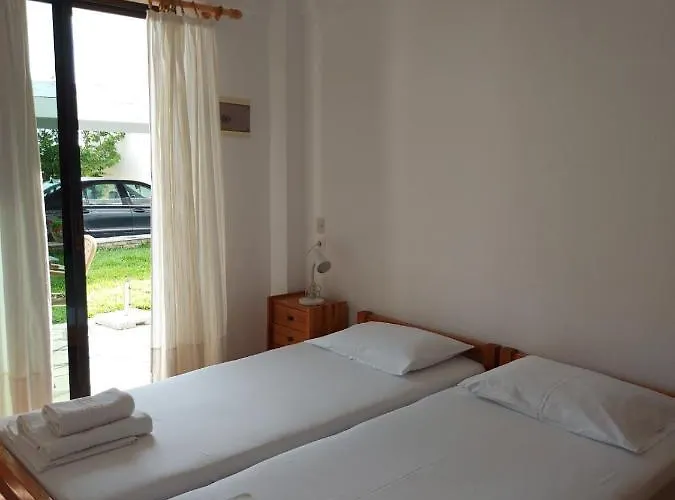 Pansion Alexandros By The Sea Ξενοδοχείο με διαμερίσματα 3*